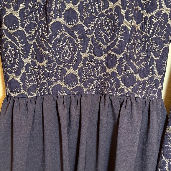 Everleigh Long Sleeve Open Back Dress - Picture 5 of 16